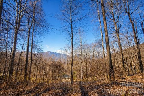 63-4 Buckeye Rd, Maggie Valley, NC, 28751-7675 | Card Image