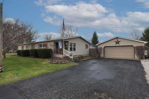 400 W Toledo St, Fremont, IN, 46737-2072 | Card Image