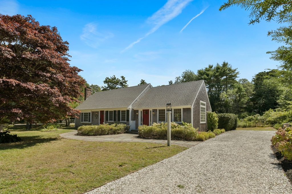 Duck Marsh Ln, Chatham, MA 02633