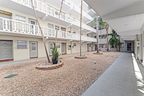 apt-103g-330 Se 2nd St, Hallandale Beach, FL, 33009-5607 | Card Image