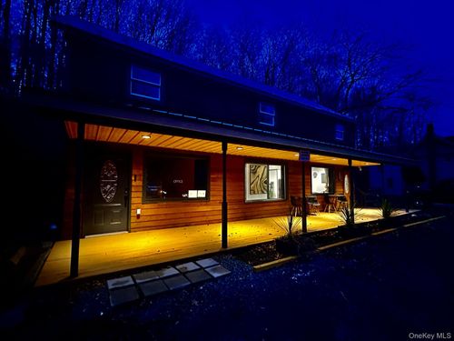 242 Main St, Grahamsville, NY, 12740-5434 | Card Image