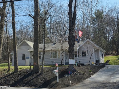 122 Washington Ave, High Bridge, NJ, 08829-2110 | Card Image