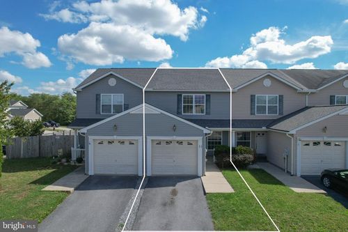 11 Sophie Ln, BUNKER HILL, WV, 25413-4600 | Card Image