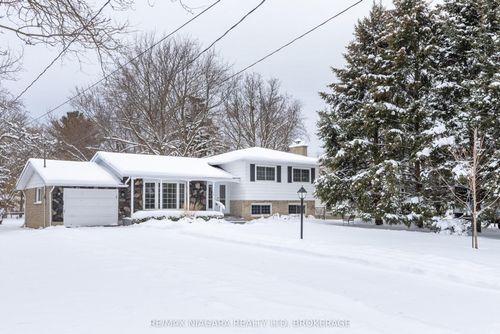 315 Butler St, Niagara on the Lake, ON, L0S1J0 | Card Image