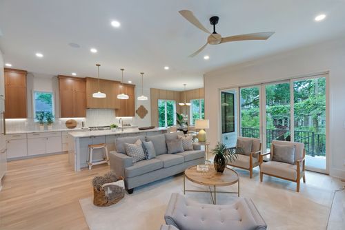 411 Acklen Park Dr, Nashville, TN, 37205-2301 | Card Image