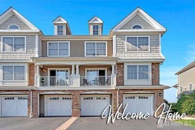 6 Raritan Reach Road, Townhouse with 2 bedrooms, 2 bathrooms and null parking in South Amboy NJ | Image 1