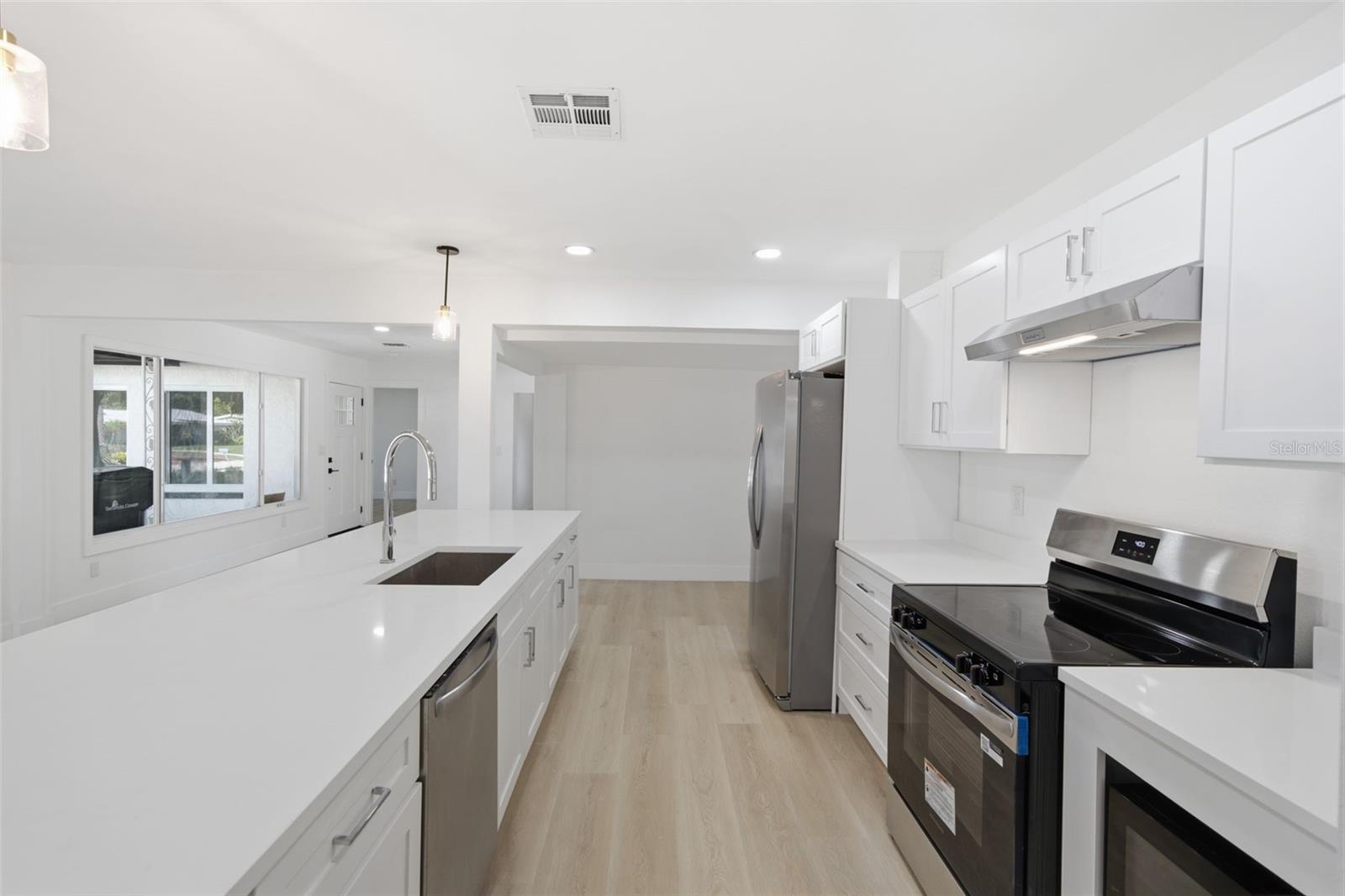 Residential Lease in SARASOTA 4