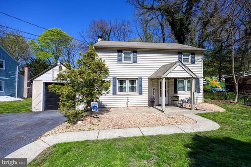 611 Beaver Valley Pike, LANCASTER, PA, 17602-1603 | Card Image