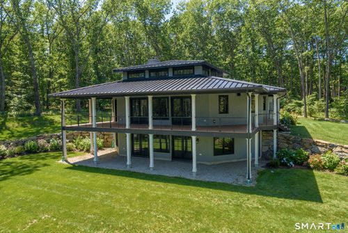 81 Strawberry Hill Road, Madison, CT, 06443 | Card Image