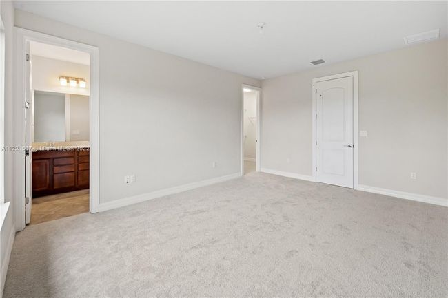E - 4488 E Appleton Cir E, Townhouse with 3 bedrooms, 3 bathrooms and null parking in Oakland Park FL | Image 17
