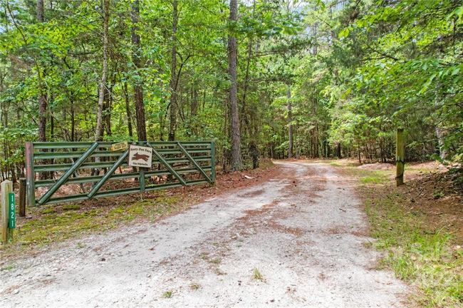 PRIVATE GATED DRIVEWAY | Image 19