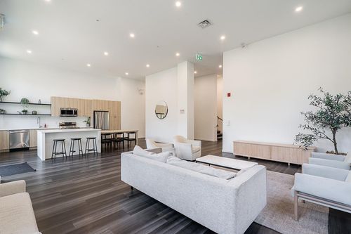 502-13623 81a Ave, Surrey, BC, V3W3N7 | Card Image