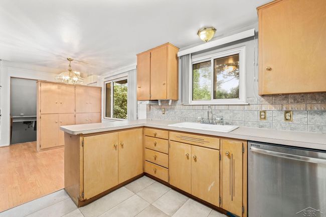 Kitchen | Image 7