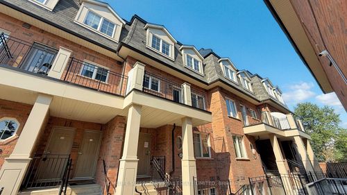 {{alt}} | Card Image