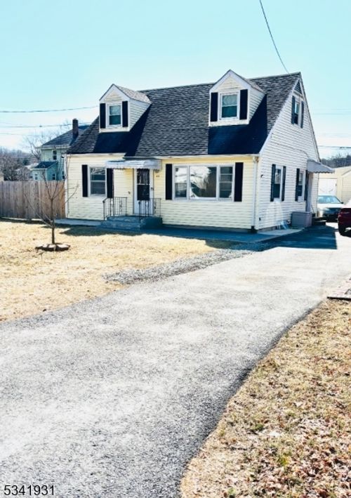 44 N 1st Ave, Mine Hill, NJ, 07803-2311 | Card Image