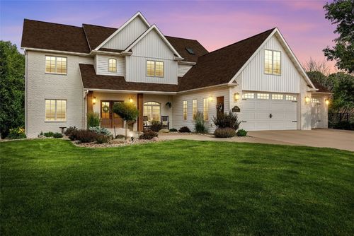 1574 Turkey Ridge Ct Nw, Swisher, IA, 52338-9451 | Card Image