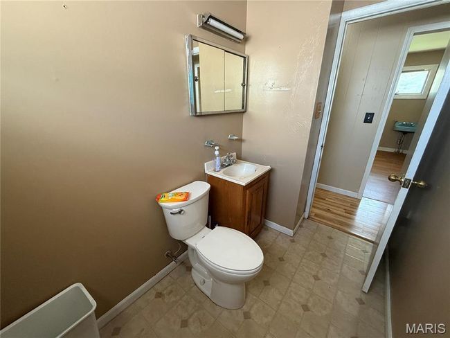 114 N Hibbard St, Home with 0 bedrooms, 0 bathrooms and null parking in Staunton IL | Image 5
