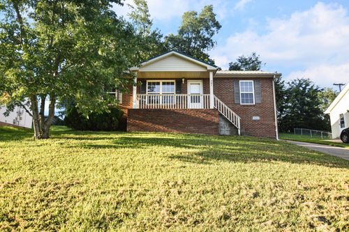 351 Donna Dr, Clarksville, TN, 37042-3891 | Card Image