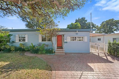 7110 Sw 13th Ter, Miami, FL, 33144-5413 | Card Image