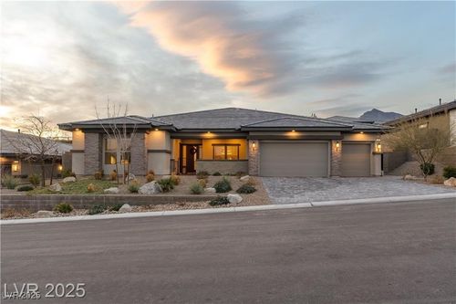 733 Aberdeen Tartan St, Las Vegas, NV, 89138-6250 | Card Image