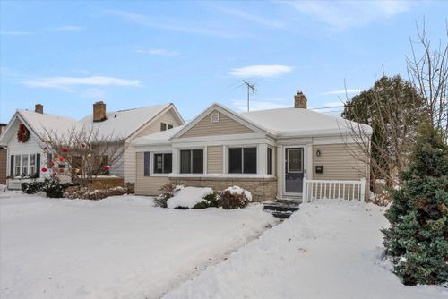 1217 North Ave, Sheboygan, WI, 53083-4756 | Card Image