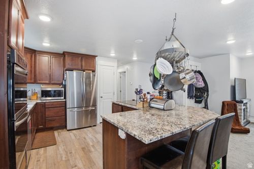 137 1025, Garland, UT, 84312-9332 | Card Image