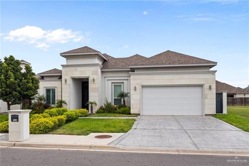 904 W Arapaho Avenue, Pharr, TX, 78577 | Card Image