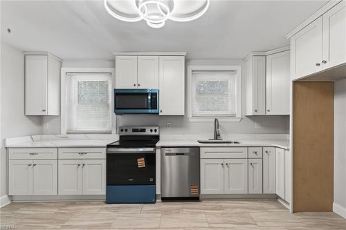 412 West Rd, Portsmouth, VA, 23707-1228 | Card Image