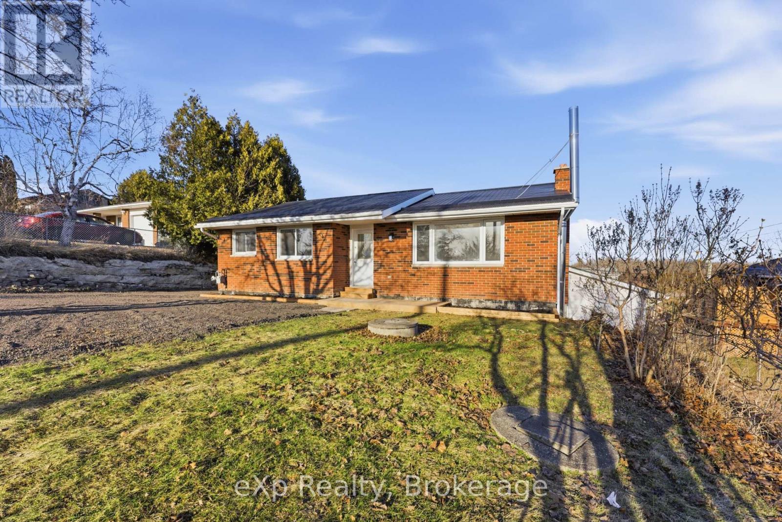 Residential in Quinte West (Sidney Ward) 2