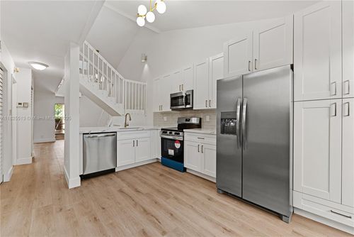 apt-b6-7720 Nw 79th Ave, Tamarac, FL, 33321-2898 | Card Image