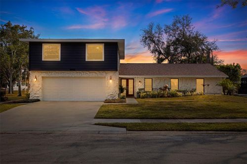 8950 Baywood Park Dr, Largo, FL, 33777-4627 | Card Image