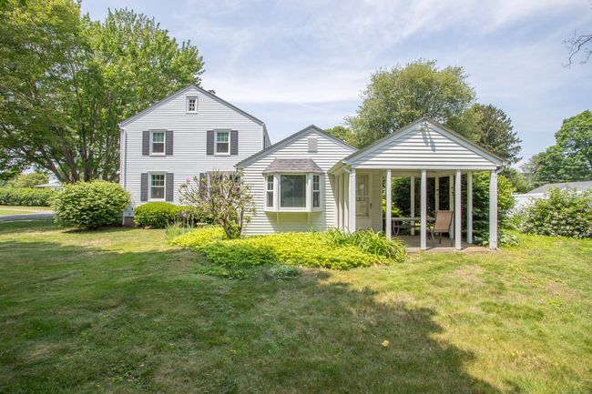 62 Lynde St, House other with 4 bedrooms, 2 bathrooms and 4 parking in Old Saybrook CT | Image 7