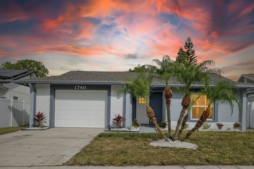 1740 Lakeview Village Dr, BRANDON, FL, 33510-2035 | Card Image