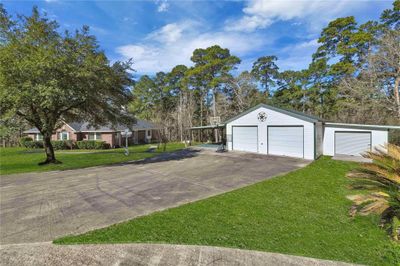 81 N Holly Glen Drive, House other with 3 bedrooms, 3 bathrooms and null parking in Point Blank TX | Image 2