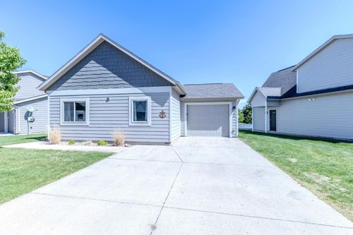 290 240th Ave, Arnolds Park, IA, 51331 | Card Image