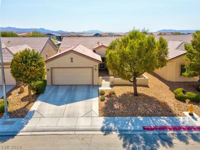 7824 Homing Pigeon Street, House other with 2 bedrooms, 1 bathrooms and null parking in North Las Vegas NV | Image 1