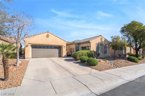 5536 Criollo Dr, Las Vegas, NV, 89122-3416 | Card Image