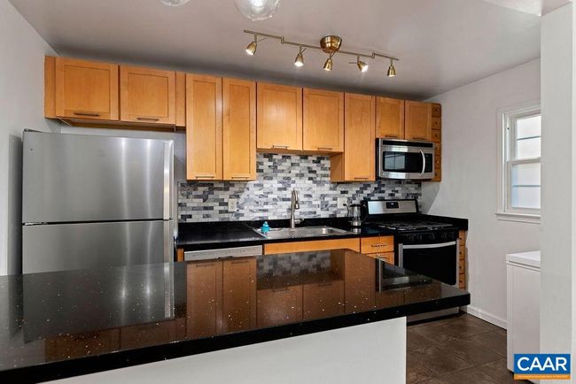 APT-1 - 114 Hessian Hills Rdg, Condo with 3 bedrooms, 2 bathrooms and null parking in CHARLOTTESVILLE VA | Image 7