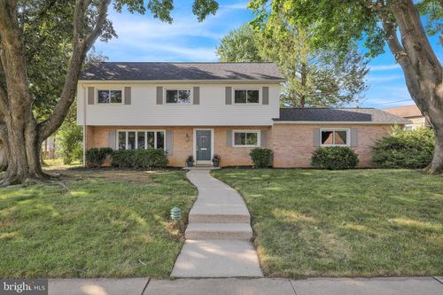 2203 Burkey Drive, WYOMISSING, PA, 19610 | Card Image