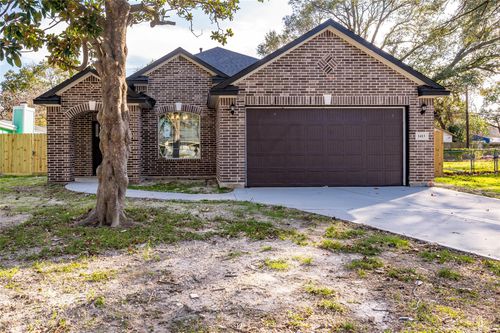1413 4th Avenue N, Texas City, TX, 77590 | Card Image
