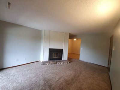 3A - 1911 Tracy Drive, Condo with 2 bedrooms, 1 bathrooms and 1 parking in Bloomington IL | Image 3