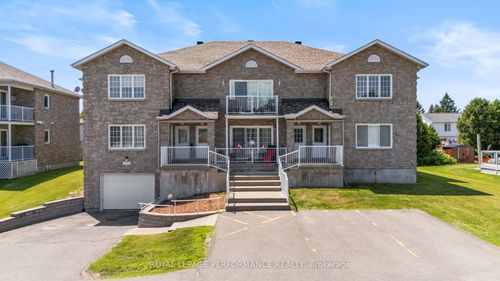 21-5 Marcel St, Embrun, ON, K0A1W1 | Card Image
