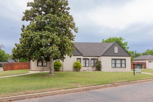 1905 Live Oak St, San Angelo, TX, 76901-3913 | Card Image