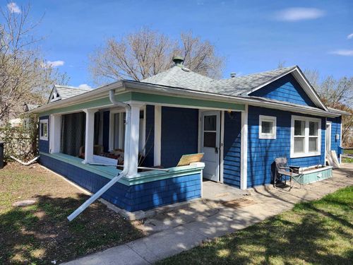 148 3 St W, Drumheller, AB, T0J0Y4 | Card Image