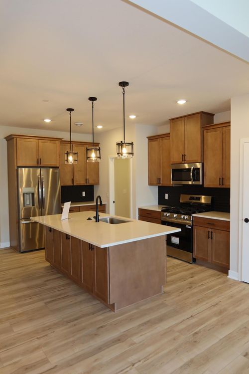 13789 Hollybrook Cir, Apple Valley, MN, 55124-6310 | Card Image