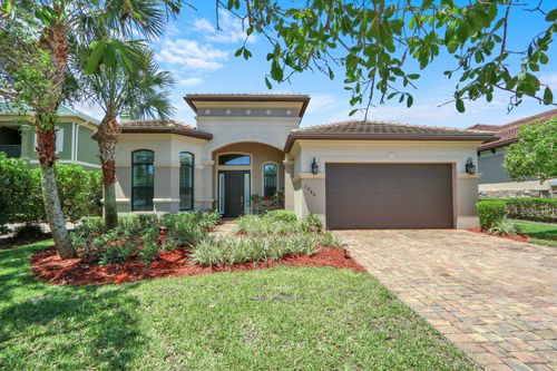 1042 Ne Savannah Oaks Way, Jensen Beach, FL, 34957-3737 | Card Image