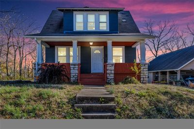 View of front of house with a porch | Image 1