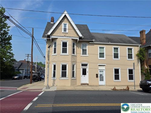 402 Main St, HELLERTOWN, PA, 18055-1722 | Card Image