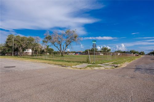 0 N Matiana Ortiz Blvd, Robstown, TX, 78380 | Card Image