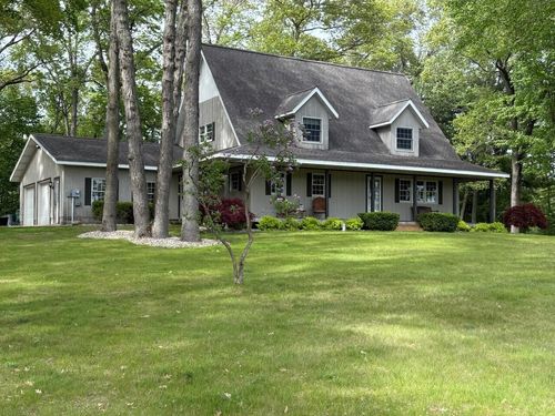 4300 Fruitvale Rd, Montague, MI, 49437-9522 | Card Image